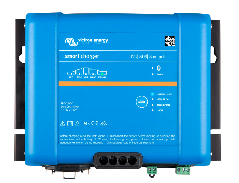 Victron Smart IP43 12-12 30 (3) Charger battery charger — front view