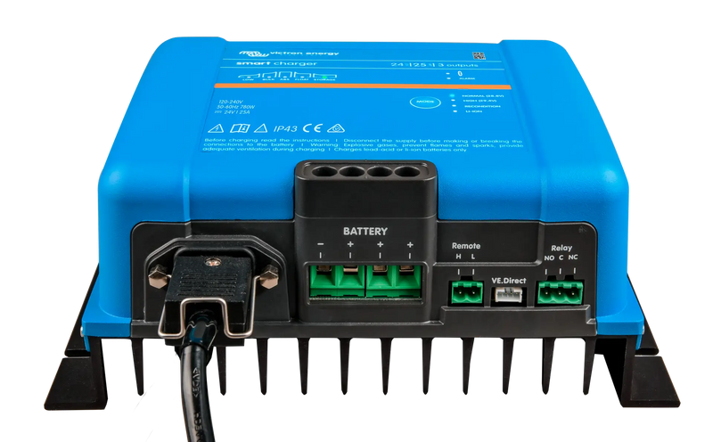 Victron Smart IP43 24V- 25a (3) Charger battery charger — front view